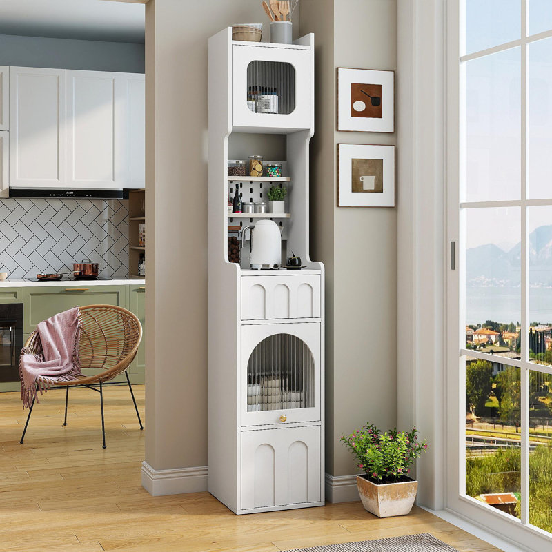 Buffet blanc élégant et multifonctionnel avec portes en verre