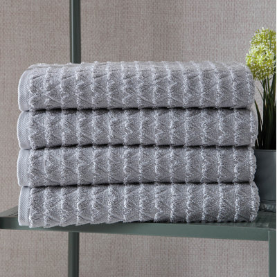 Spotts Midweight Jacquard Bath Towel