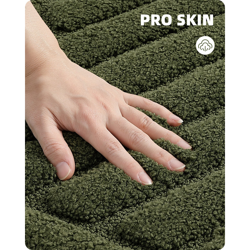 Ibnou Bath Rug with Non-Slip Backing, 51" L x 20" W, Green