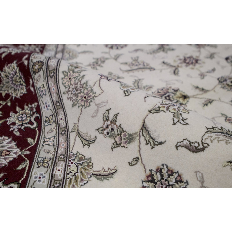 Tapis ivoire noué à la main de haute qualité