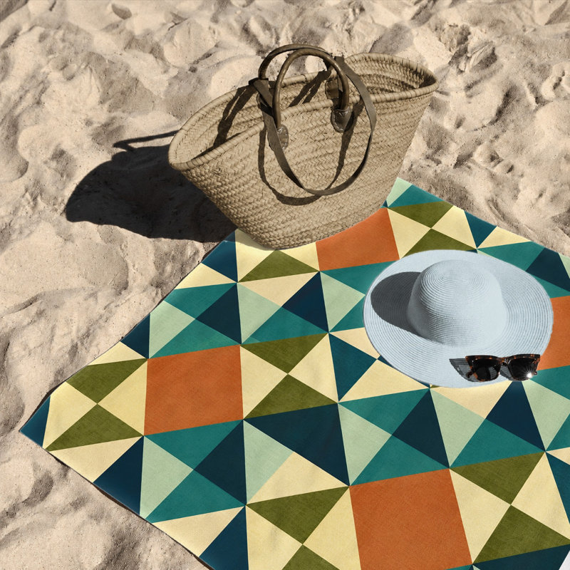 1Pcs Retro Geometric Beach Towel, featuring a bold diamond and triangle pattern in teal, tan, navy, rust. Large microfiber for swimming, travel, outdoor activities, unisex.