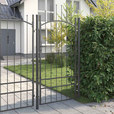 Double Gate with Lock