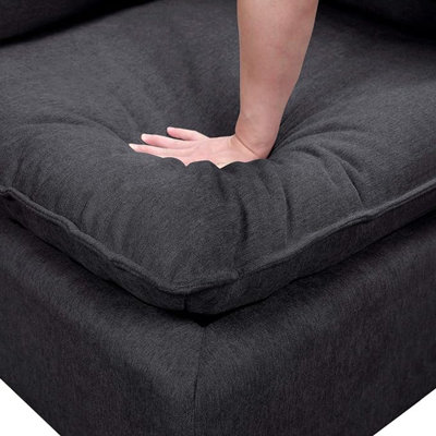 Gouvernour Upholstered Sectional