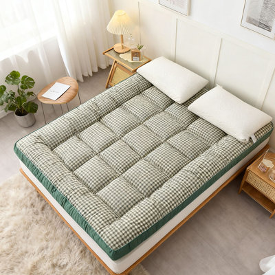 Comfortable Quilted Mattress Topper