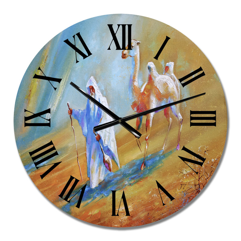 Une vieille sauge marchant dans le désert - horloge murale rétro, Moyen
