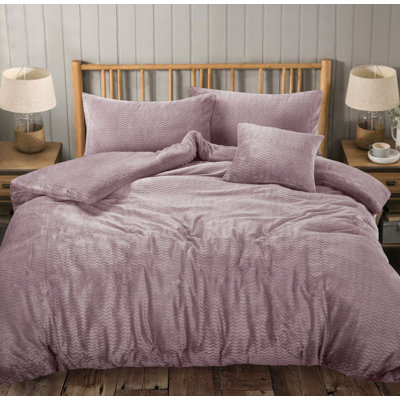 Allon Geometric Shapes Duvet Cover Set with Pillowcases Included