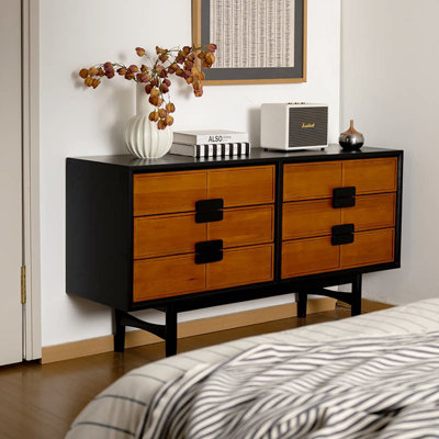 Buffet de style moderne médiéval