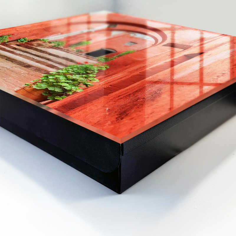 Key box for wall, Opens to the right, 30x30x5, Black, Red architecture with plants and stairs, 