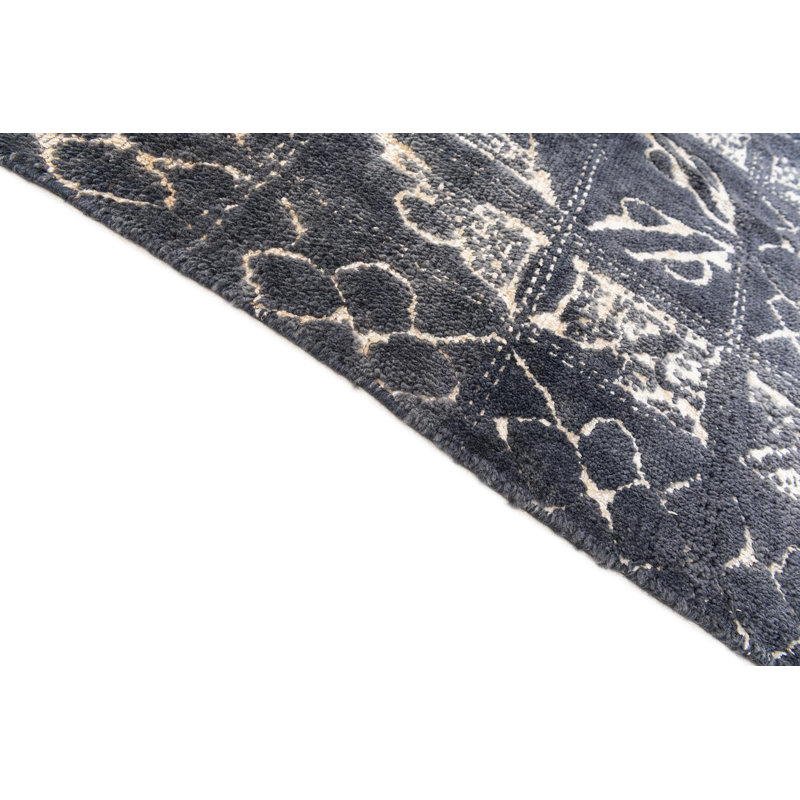 Iniguez Gray Rug