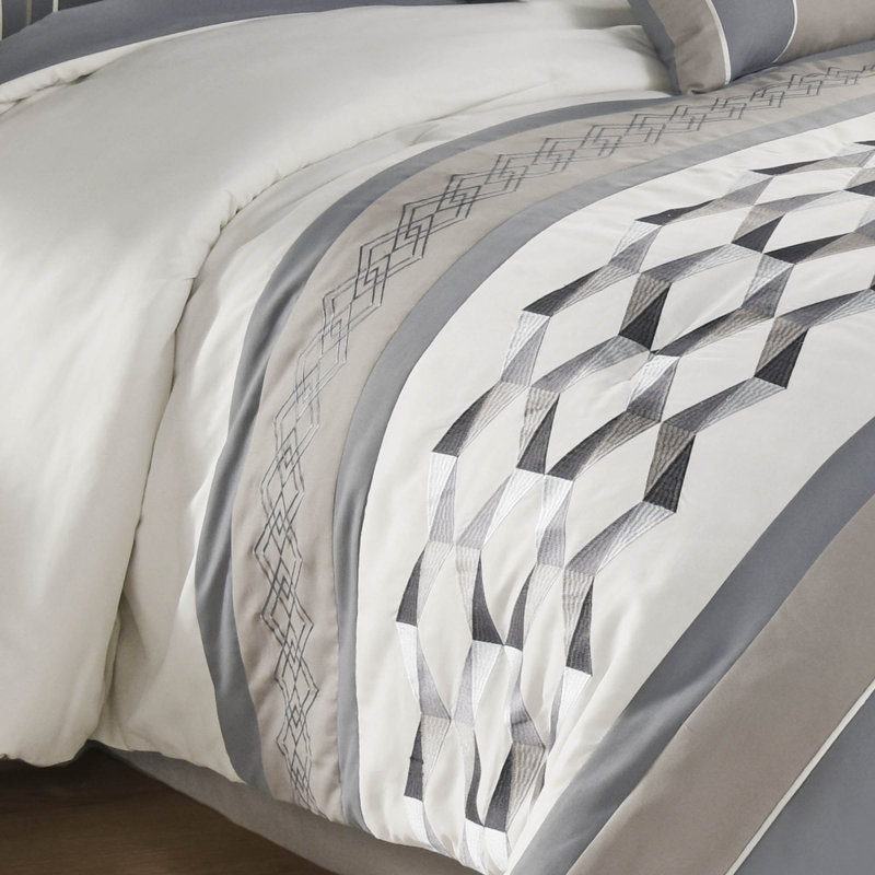 Beren Comforter Set, Queen Comforter + 6 Additional Pieces