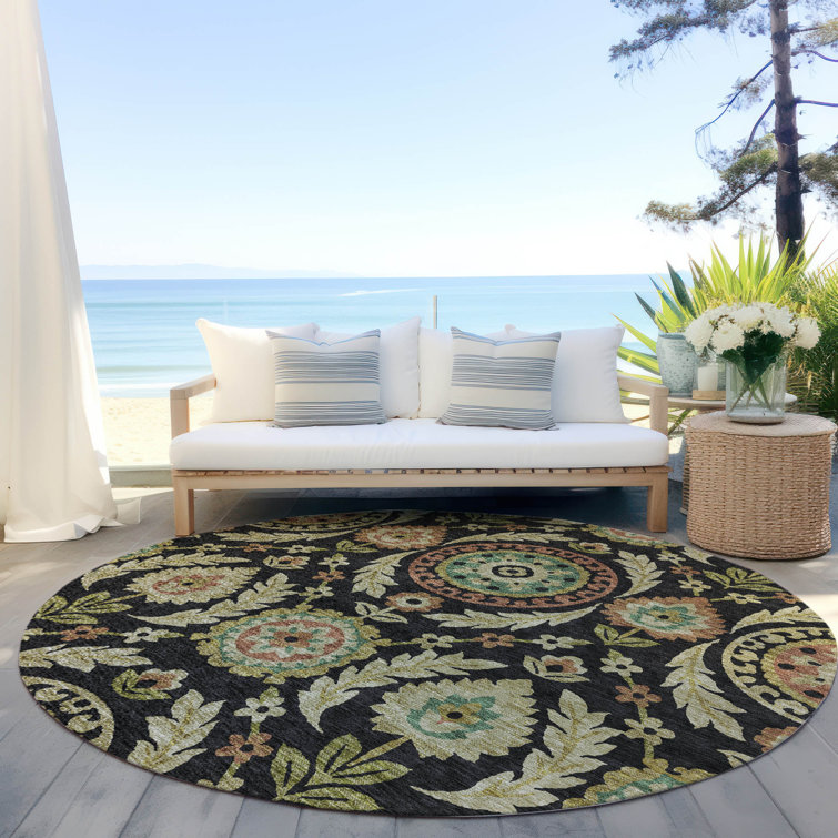 Mahaney Floral Indoor Rug