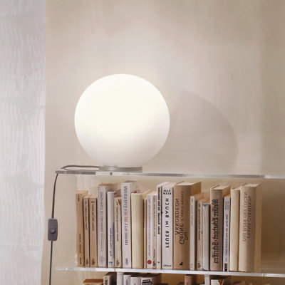 Mia Globe Lamp