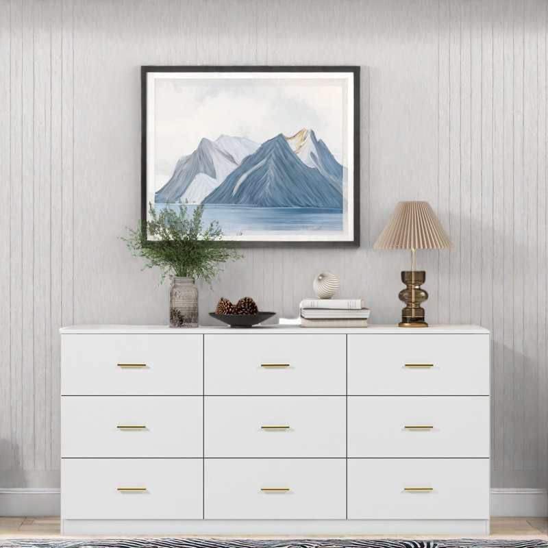 Commode moderne avec 9 tiroirs et poignées dorées