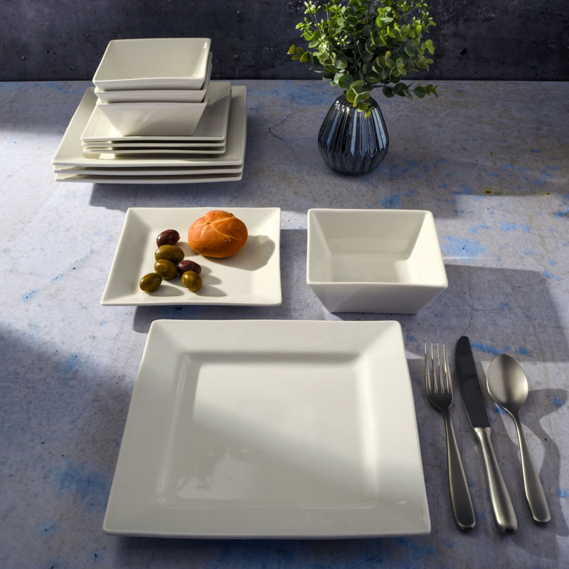Service de table 12 pièces Gibson Home Everyday, porcelaine blanche