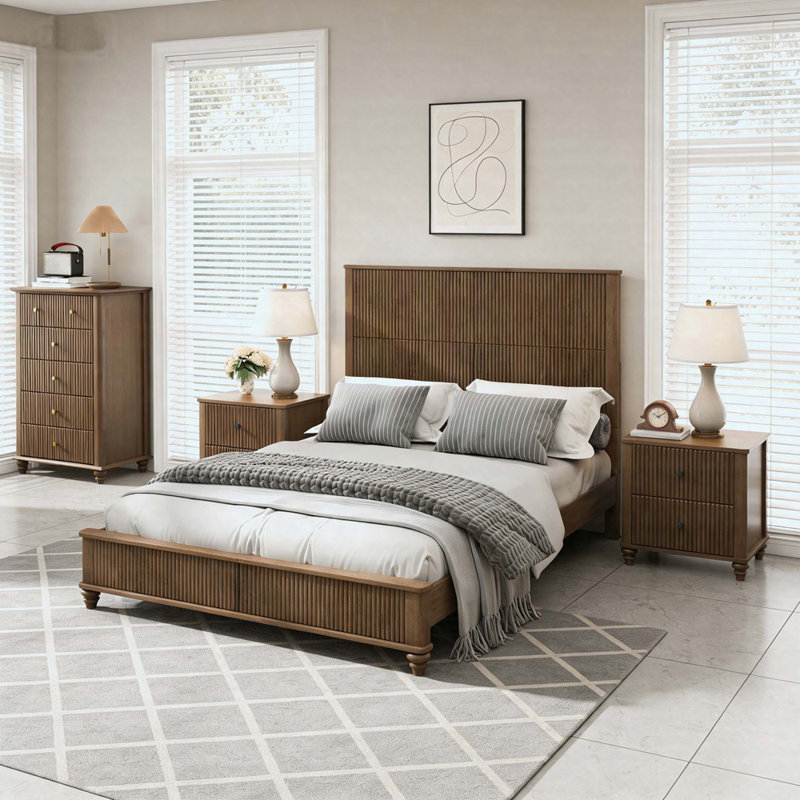 Ensemble de chambre à coucher 4 pièces avec lit plateforme grand, 2 tables de chevet cannelées et commode 5 tiroirs Kernie