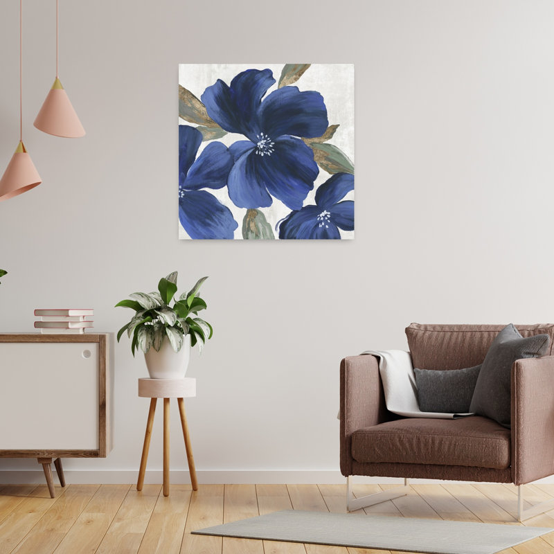 Fleurs de printemps indigo II, art floral contemporain élégant et audacieux, H 24 po x l 24 po