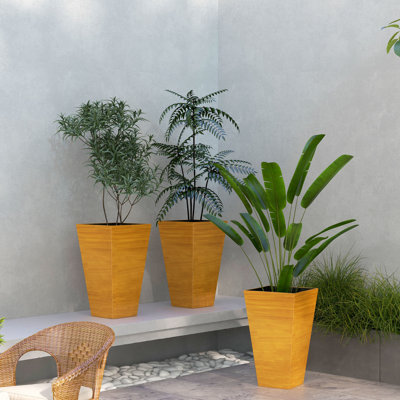 3 grandes jardinières d'extérieur de 28 po de hauteur, pots en polypropylène effilés avec drainage. Pour jardin, intérieur, patio, pots à fleurs brun clair de 3, pots en plastique Faux bois coniques. Trous de drainage et bouchon.