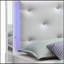 Lit luxueux en cuir capitonné pour un confort et un style ultimes-181822795-181822793