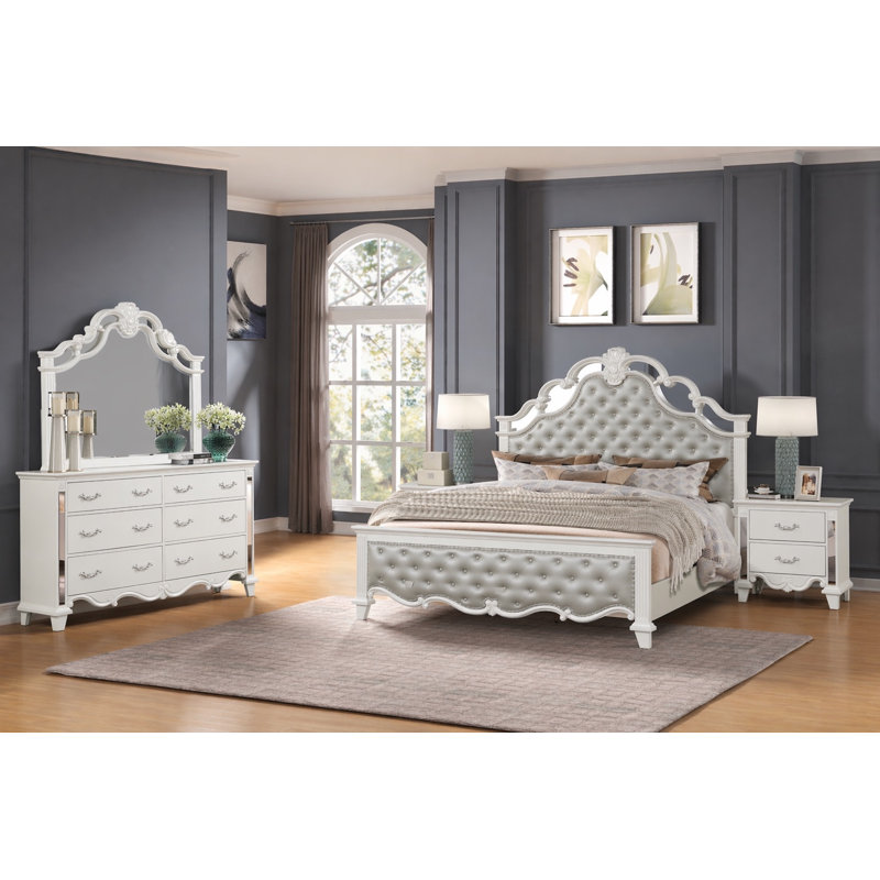 Ensemble de chambre à coucher Latwana Pearl, Grand lit