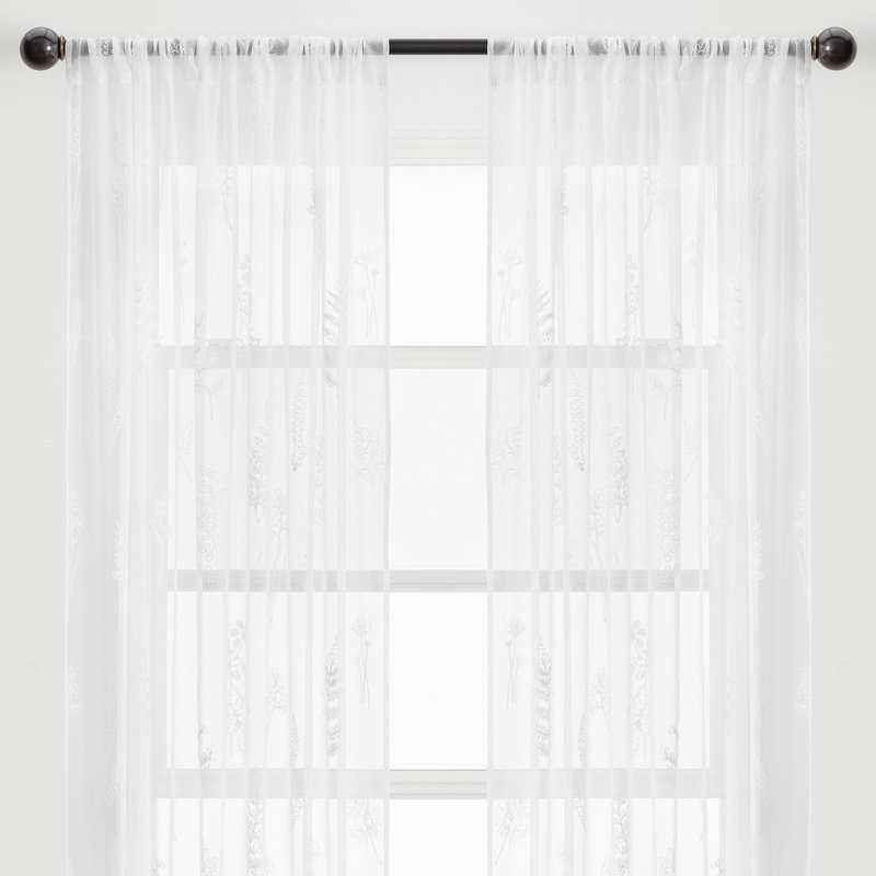 Panneau de rideau simple diaphane avec passe-tringle Mccahill, Blanc, l 52" x L 63"