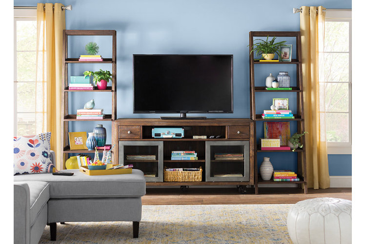 The Free Way to Conceal Your Wall-Mount Living Room Television's Unsightly  Cords