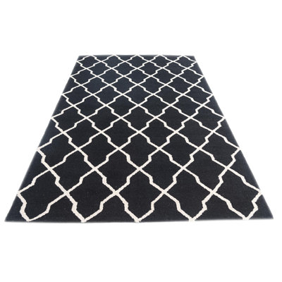 Iverson Black Rug