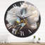 Horloge murale fleurs du matin sur orchidée blanche-502112526