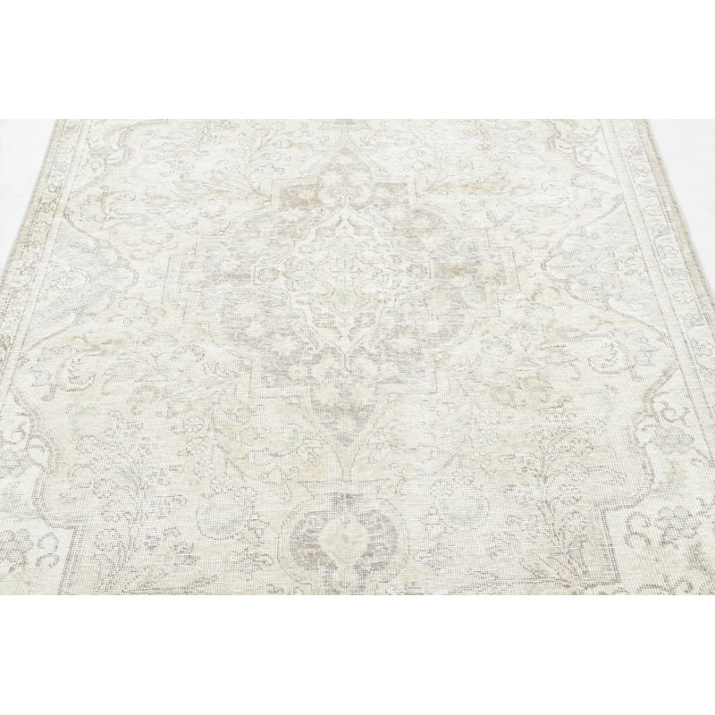 Distressed One-of-a-Kind 4'8X7'9 Hand Knotted Area Rug