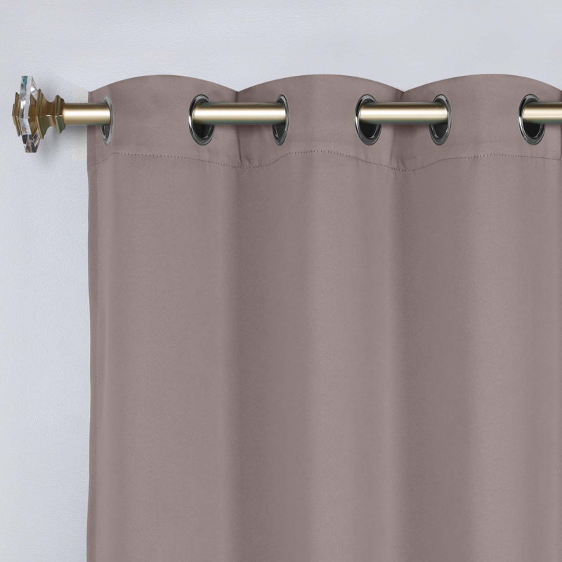 Paire de rideaux obscurcissant avec œillets Millendon, L 42 po x L 63 po, Taupe