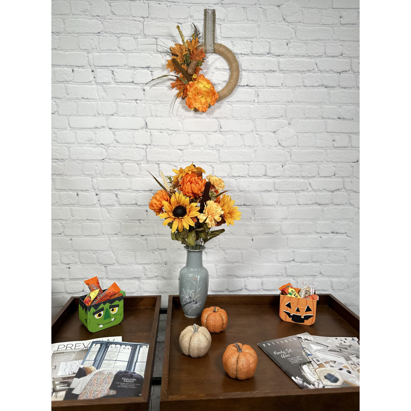 Arrangement de fleurs mixtes, Mélange orange / doré