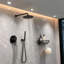Système de pomme de douche à pluie murale en laiton noir mat et acier inoxydable avec douchette à main et soupape d'équilibrage de pression