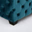 Velours bleu sarcelle avec capitonnage à boutons pour un décor moderne