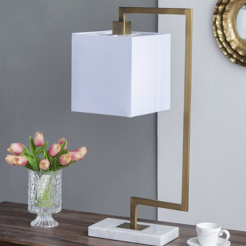 Lampe de table moderne au design minimaliste