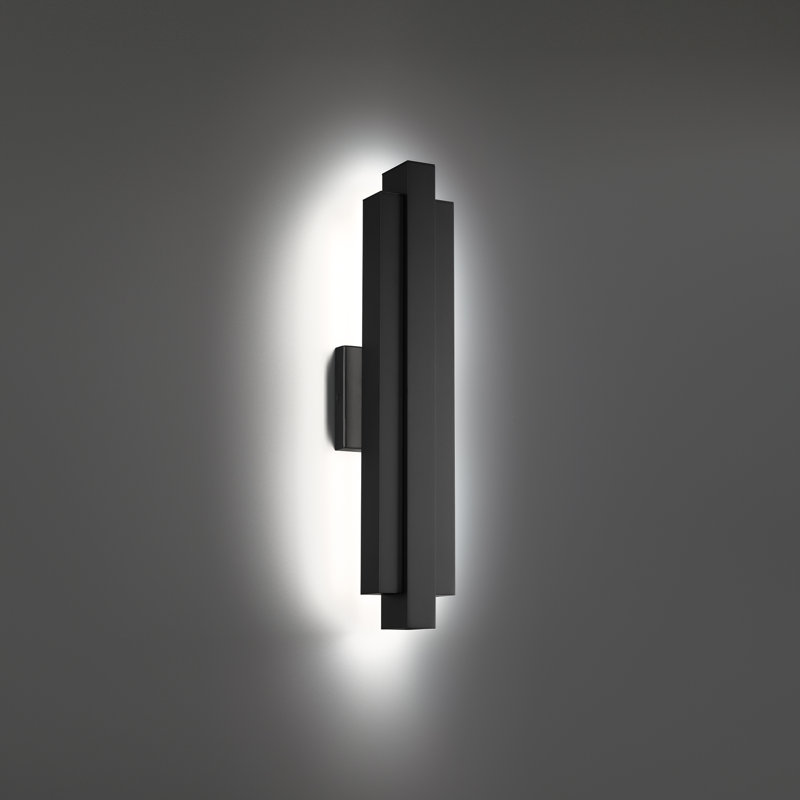 Arrow LED Outdoor Wall Light, 4000K