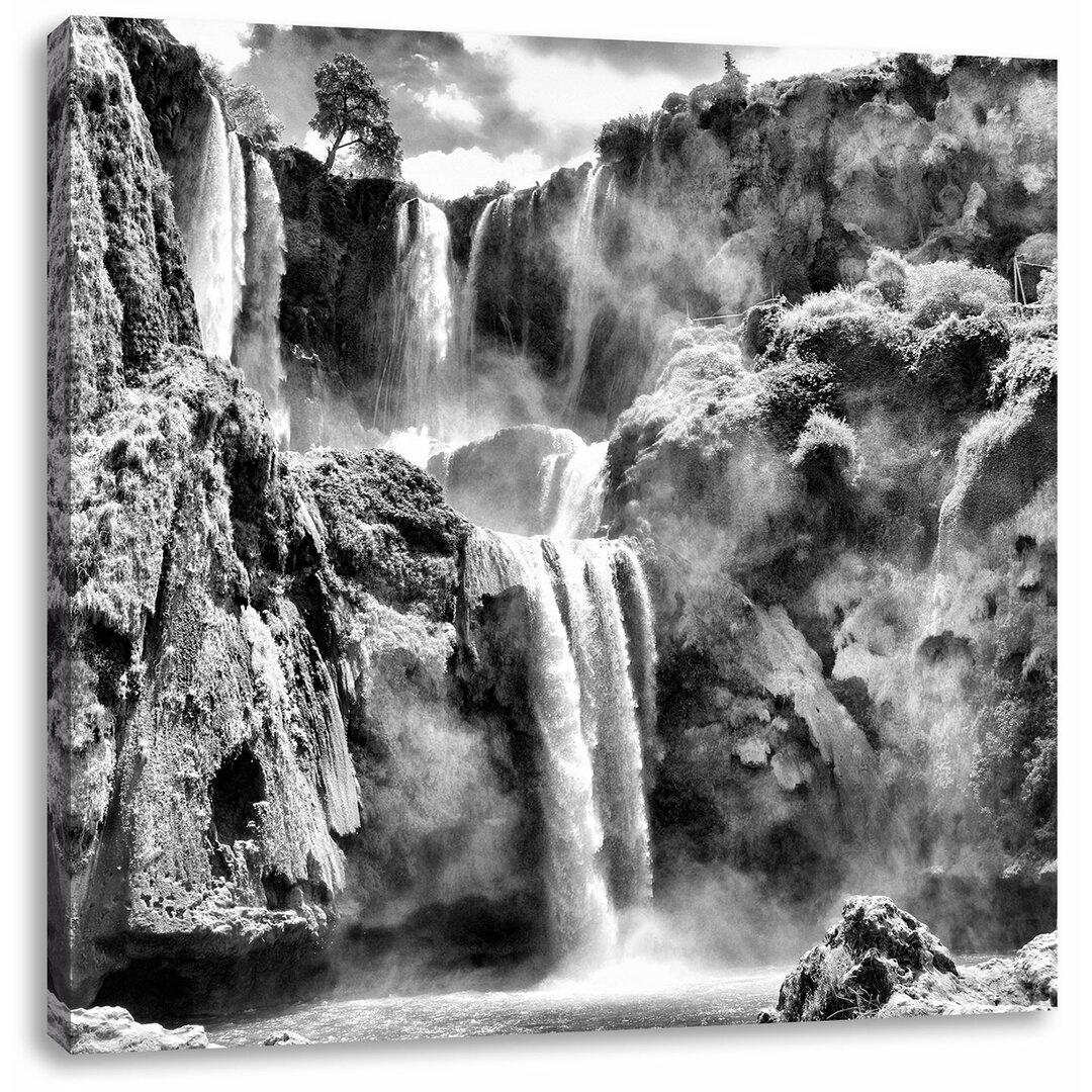 Leinwandbild Spektakulärer Wasserfall