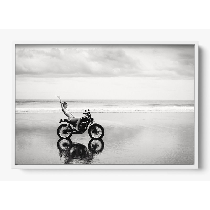 «Keep On, Babe B / W», H 26 po x l 38 po, Framed Print without Mat, Blanc