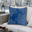 Coussin décoratif carré Rola, broderie flocon de neige argenté, velours bleu 20 pouces-122594752