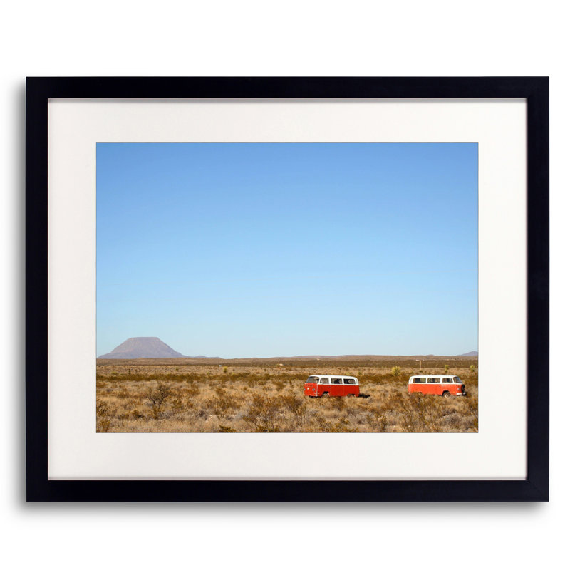 West Texas par Lisa Eisenbrey - photographie, Papier avec cadre noir, 20" H x 16" W