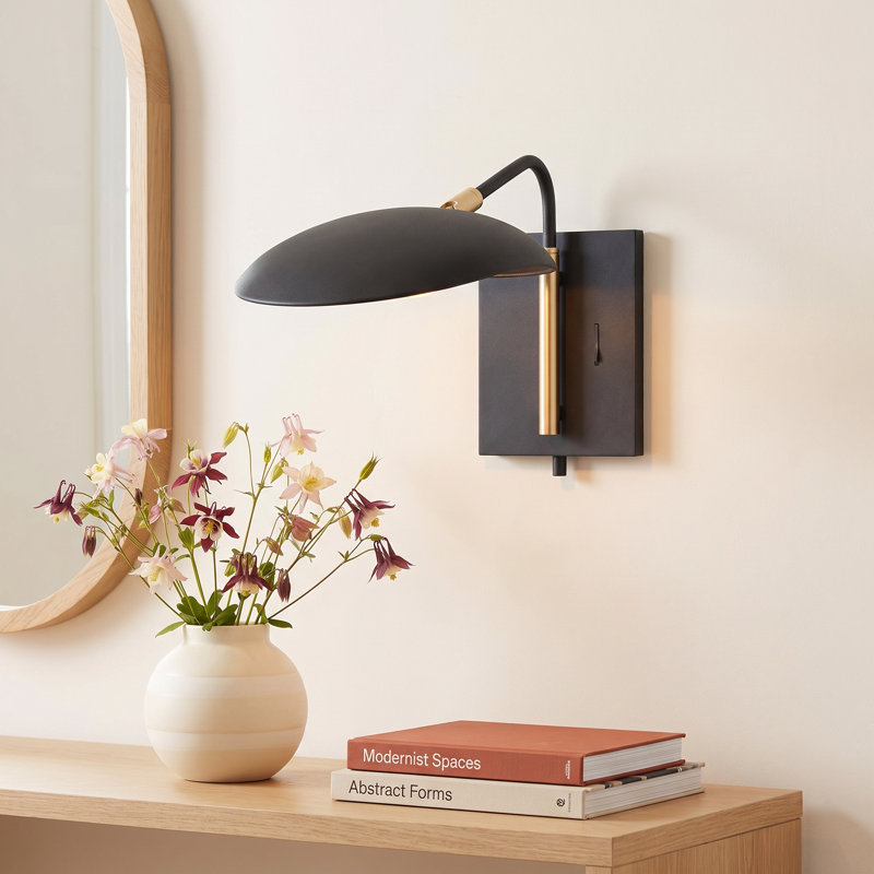 Cillian LED Plug-in Spotlight