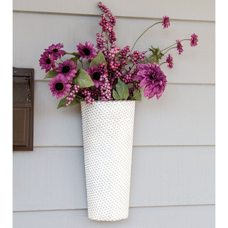 Wall Decor on Metal