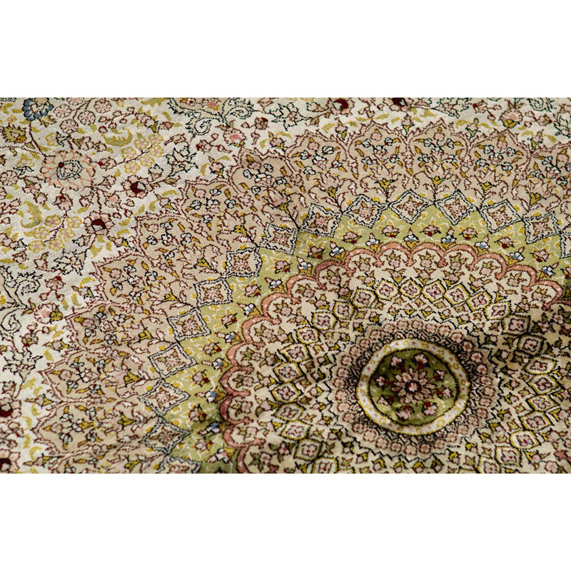 Silk Oriental Area Rug in Ivory