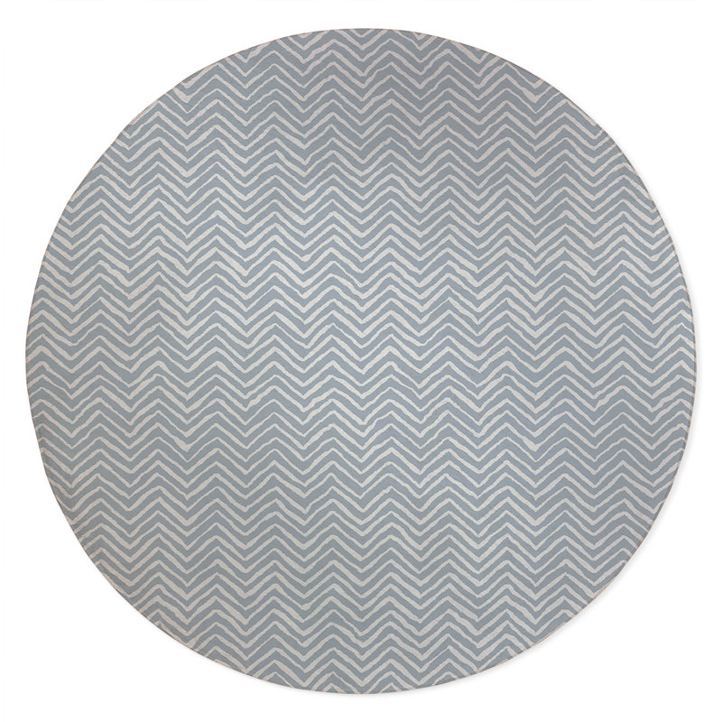 Chevron Snug Non-Slip Outdoor Rug, Round 5'