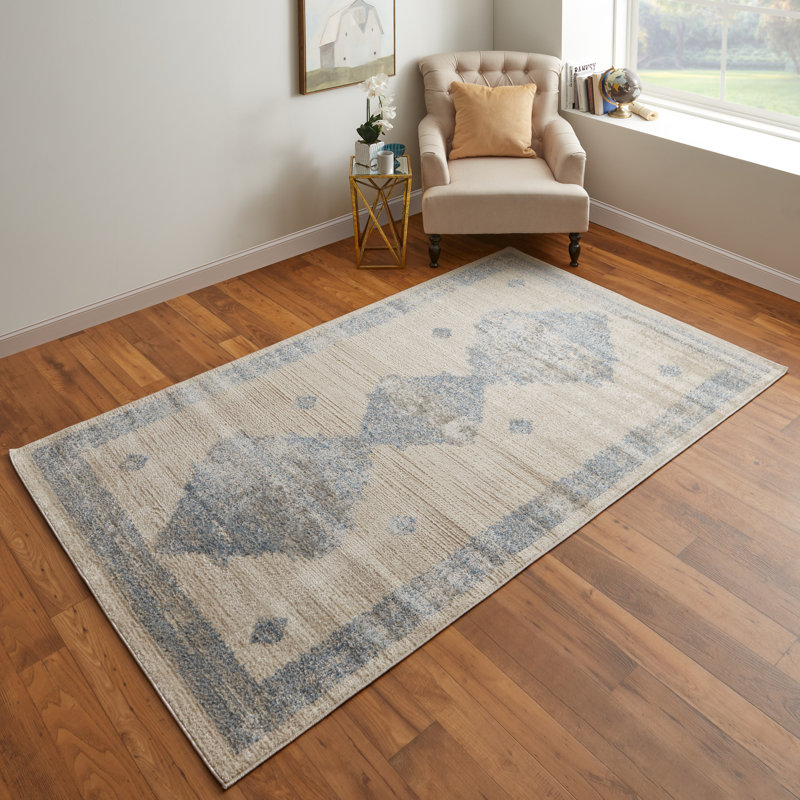 Gurbani Oriental Indoor Rug, Rectangle 4'3" x 6'3"