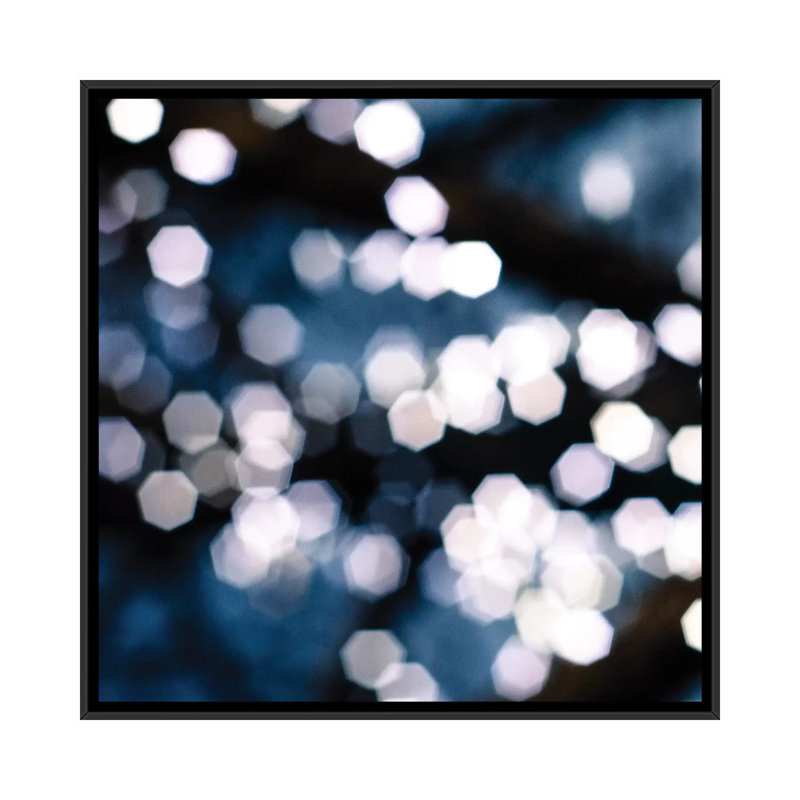 « bokeh blue ii », impression sur toile, H 18 po x l 18 po x P 1,5 po, Toile avec cadre noir, Pas de tapis