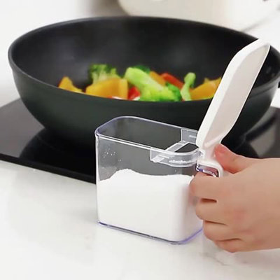Water Bottle Kitchen Quantitative Seasoning Box- Household Transparent Jar- Seasoning Bottle- Sealed Seasoning Jar
