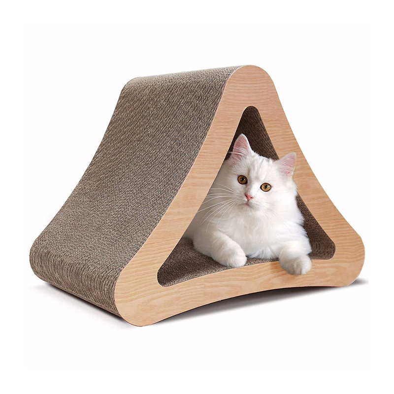 Deljuan Scratching Post