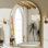 Miroir de salle de bain mural en aluminium avec cadre arqué - Basics by Wayfair ™
