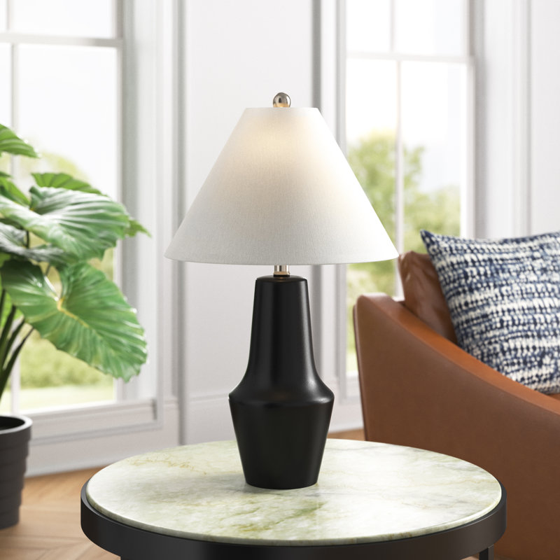 Lampe de table noire 26 po Haledon