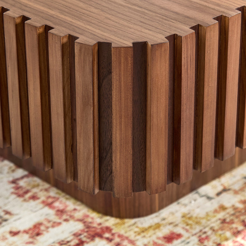 Table basse carrée 31,5 pouces Handcraft, H 13,78 po x L 31,5 po x l 31,5 po, Noyer
