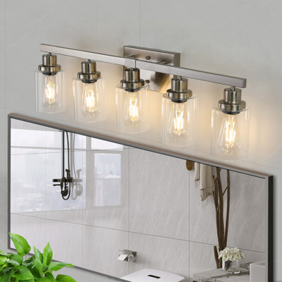 Applique murale moderne à 5 lumières pour salle de bain, fini nickel brossé, avec abat-jour en verre transparent, idéale pour miroir, coiffeuse et dressing. Ampoules non incluses.